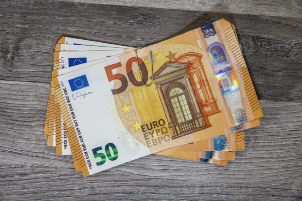 KAUFEN SIE UNENTDECKBARE GEFÄLSCHTE 50-EURO-SCHEINE, DIE ECHT AUSSEHEN - HOCHWERTIGES FALSCHGELD